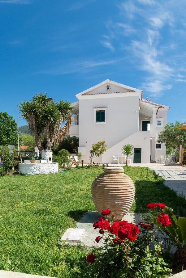 Marias Seaside Apartments Acharavi  Exterior photo