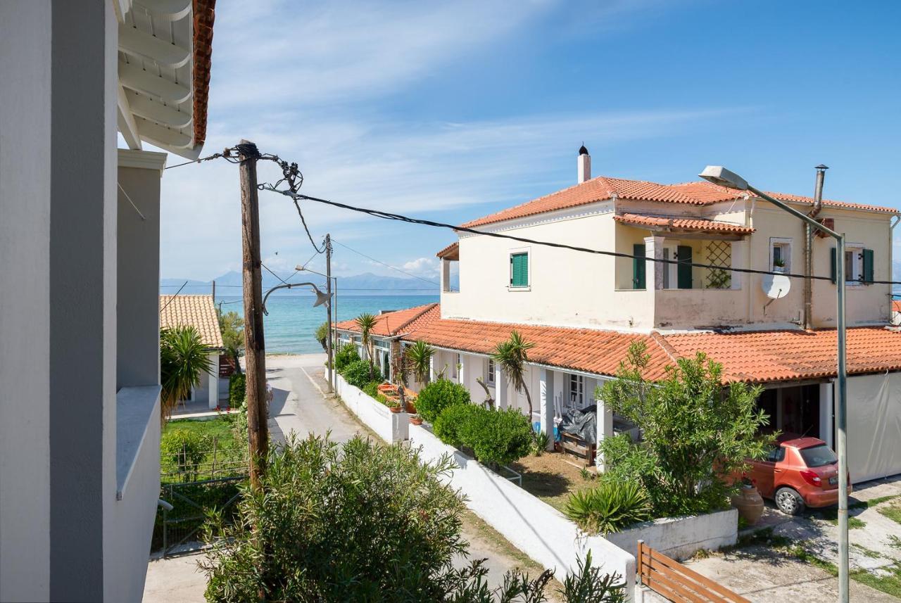 Marias Seaside Apartments Acharavi  Exterior photo
