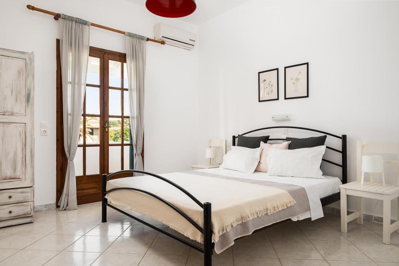 Marias Seaside Apartments Acharavi  Exterior photo