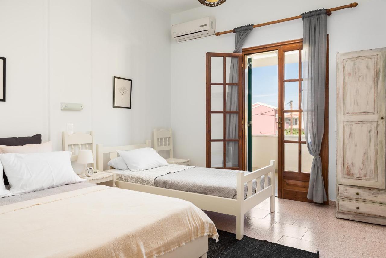 Marias Seaside Apartments Acharavi  Exterior photo
